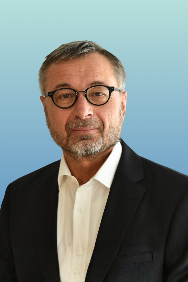 Portrait Klaus Briegel